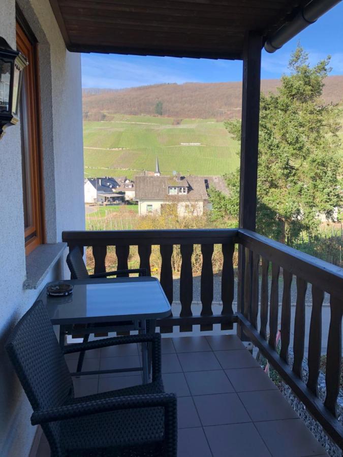 Weingut Lehnert-Spaeter Piesport Dış mekan fotoğraf